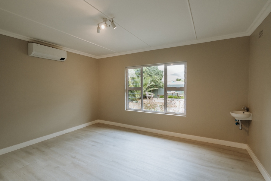 To Let 3 Bedroom Property for Rent in Westcliff Western Cape